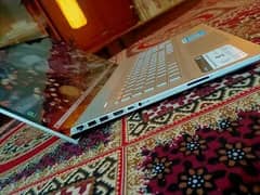 HP EliteBook core i7 laptop 1040 G7: 2 in 1