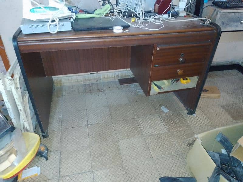2 set of Cabinets, computer table, tv cabine and iron rag 3