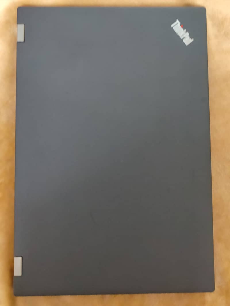 Lenovo ThinkPad P73 Workstation 4K  i7 9750H 32 RAM 512 SSD 4GB NVIDIA 2