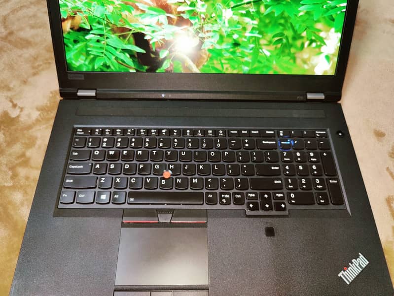 Lenovo ThinkPad P73 Workstation 4K  i7 9750H 32 RAM 512 SSD 4GB NVIDIA 14