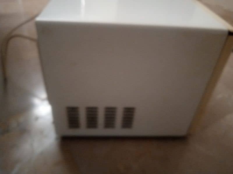Microwave Oven for sale ( Dowlenc) 2