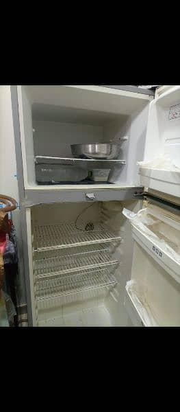 haier fridge HRF322 for sell 2