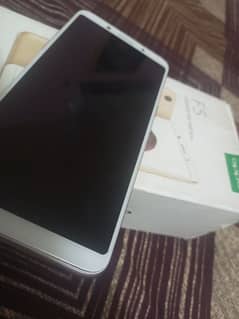 Oppo F5 4gb ram 32gb rom with box and charger