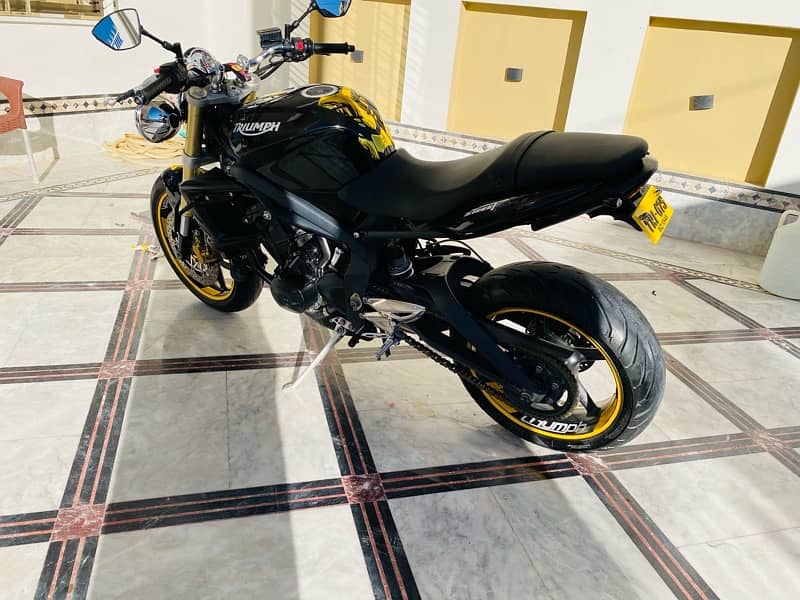 triumph street triple 675cc 2010 4