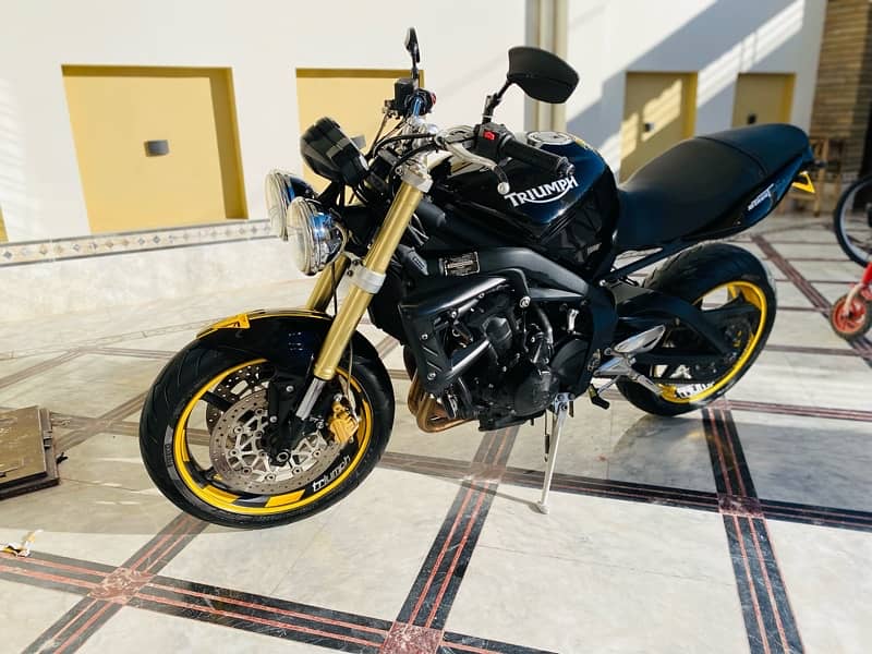 triumph street triple 675cc 2010 7