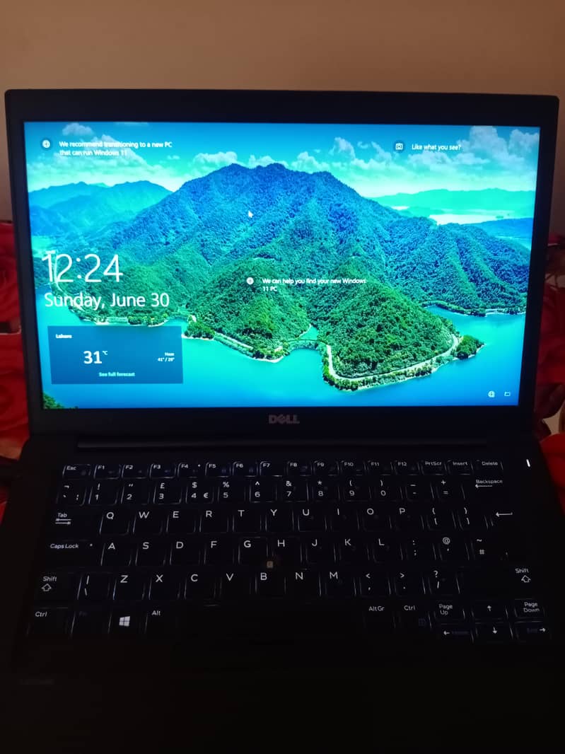 Dell latitude i7 6th Gen, 8GB RAM, 256GB SSD laptop excellent conditio 3