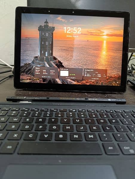 Latitude 5290 2-in-1 touch screen 2