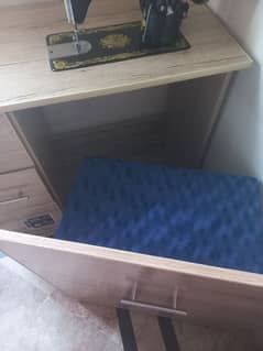 sewing machine table with chair