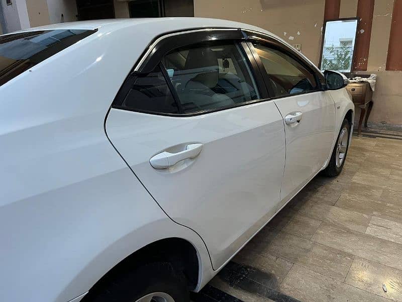 Toyota Corolla GLI 2018 TOTAL GENUINE 10