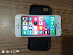 Iphone 5s non PTA factory unlock total jenuine 16gb stoarge