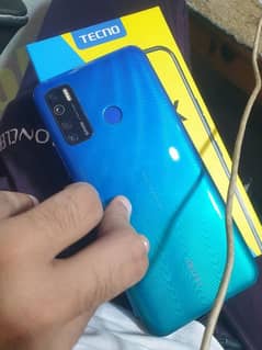 Tecno spark 5 pro 4/64 with box just like new