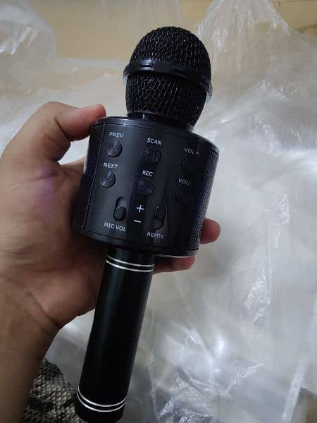 wireless microphone 1