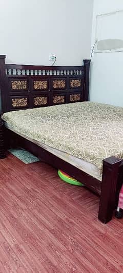 bed with spring fom And dressingtable