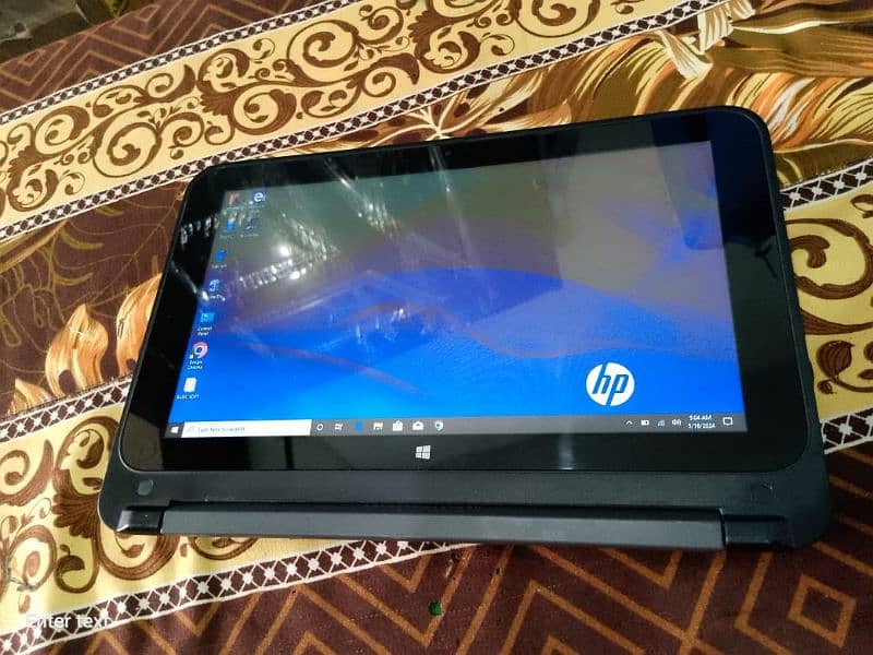 Hp x360 Laptop 
Touch Screen 
360" rotate 9