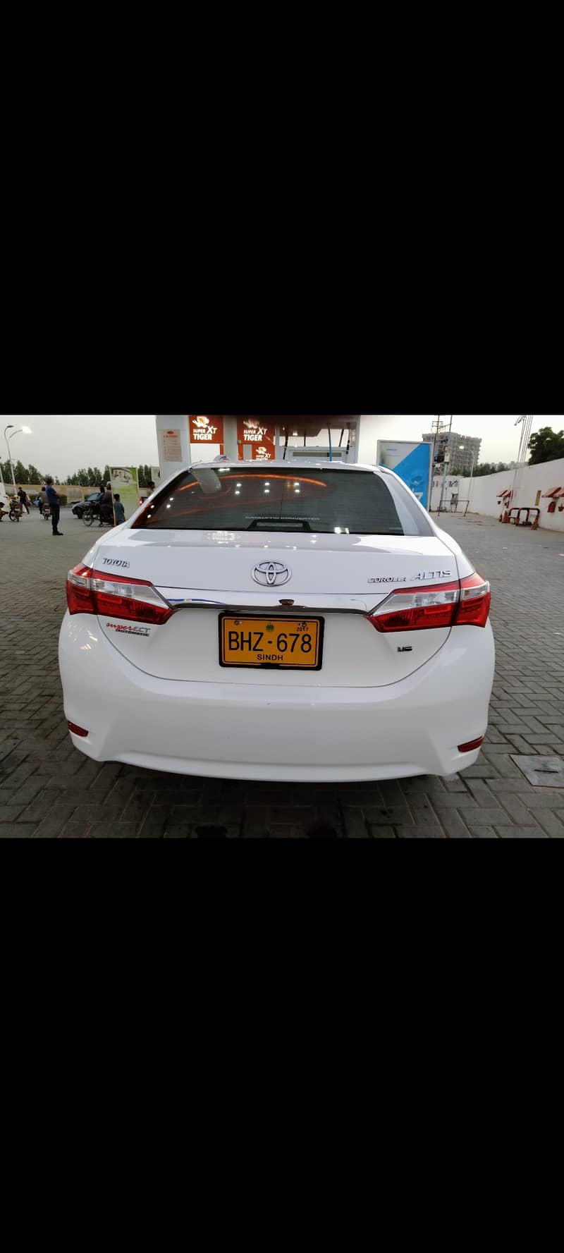 Toyota Corolla Altis 2017 3