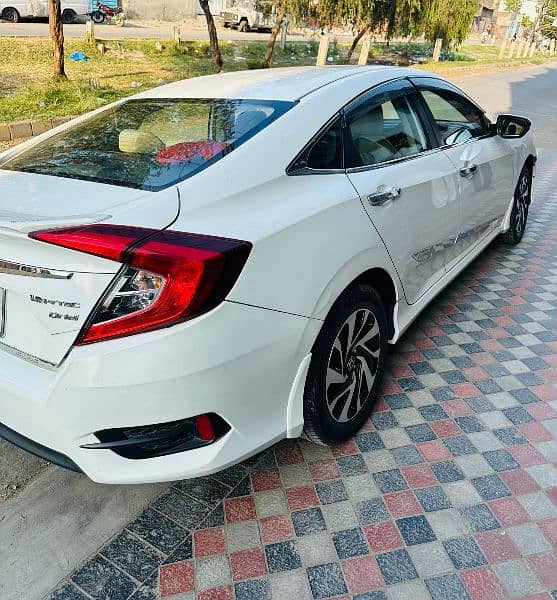 Honda Civic VTi Oriel Prosmatec 2018 4