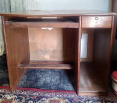 Computer Table with Drawer For Sale In Good Condition