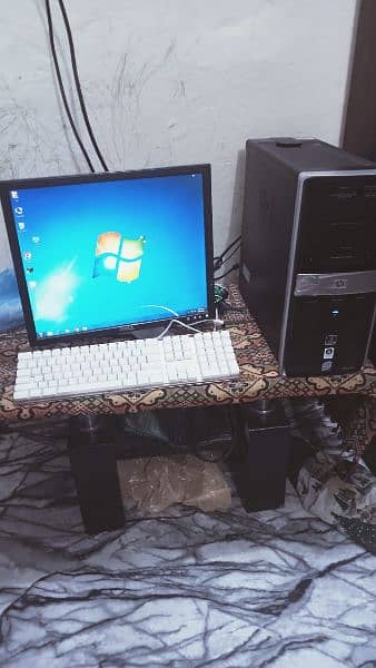 Hp Intel core2quad tower complet PC 4gb 2