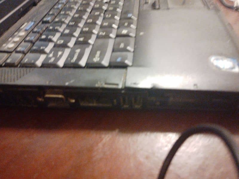 Lenovo thinkpad R61 for urgent sale 3