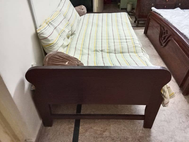 Handcrafted Single Bed for Sale Perfect Condition,  Price, Negotiable! 4