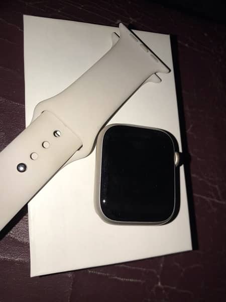 Apple Watch Series 8 2