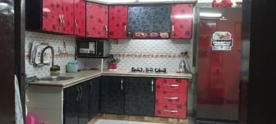 2 bed DD flat in prime location nazimabad. 1