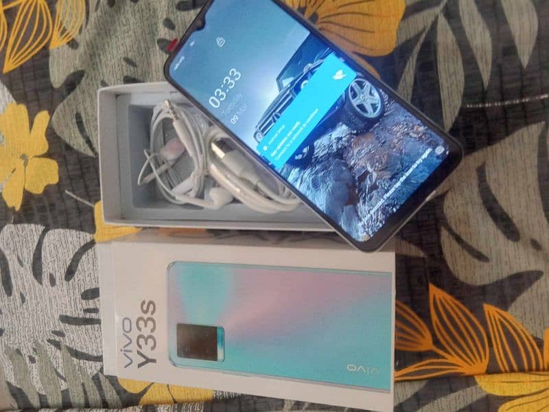 Vivo Y33s 3