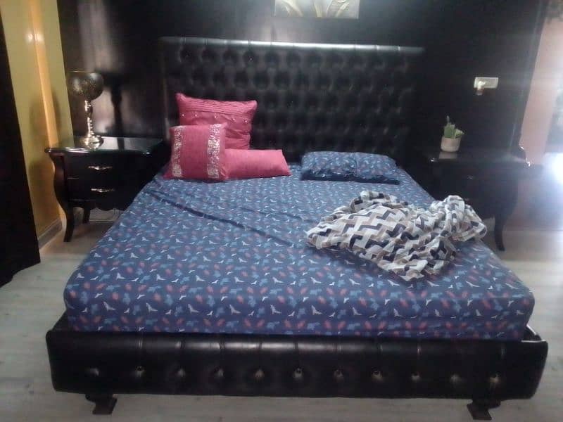 wooden king bed set 0