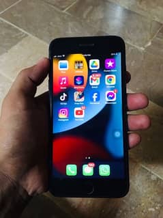 I phone 7 plus pta approved 128 gb
