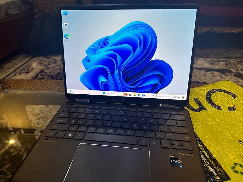 HP spectre x360 touch 9