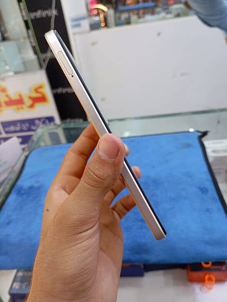 OPPO A17 3