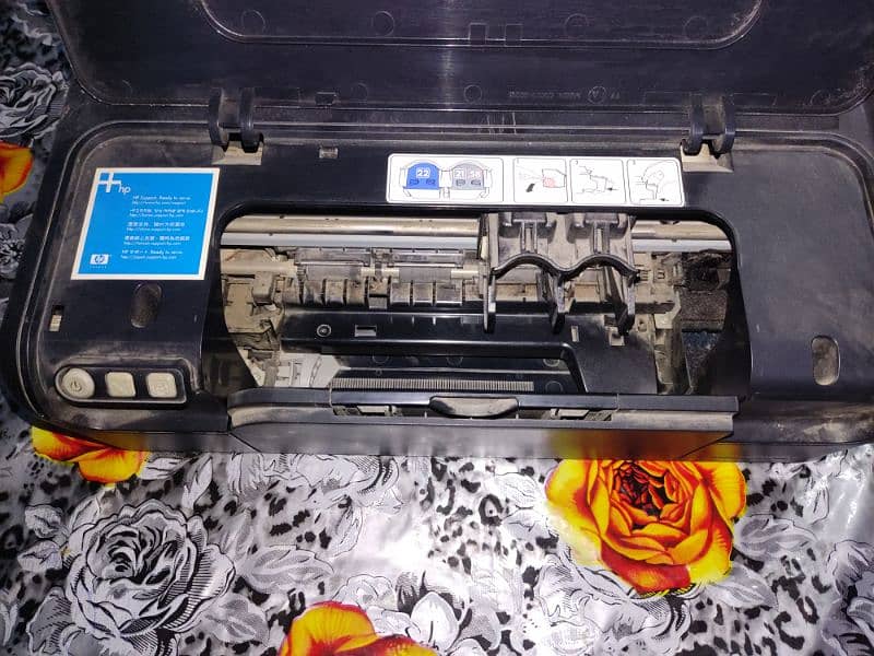 HP Deskjet D2460 Printer 5