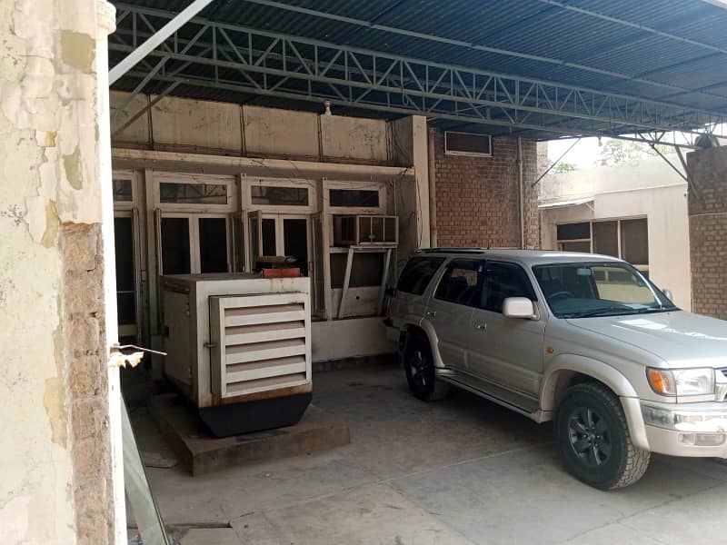 2.5 kanal House Available For rent At university town Peshawar 4