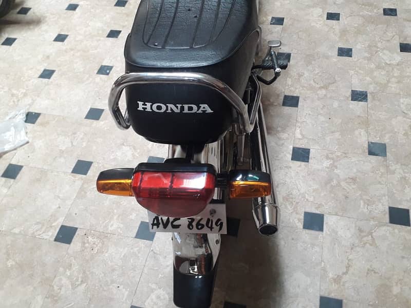 Honda CD 2023 2