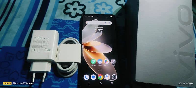 Vivo V27 e 1