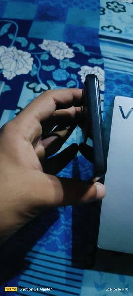 Vivo V27 e 3