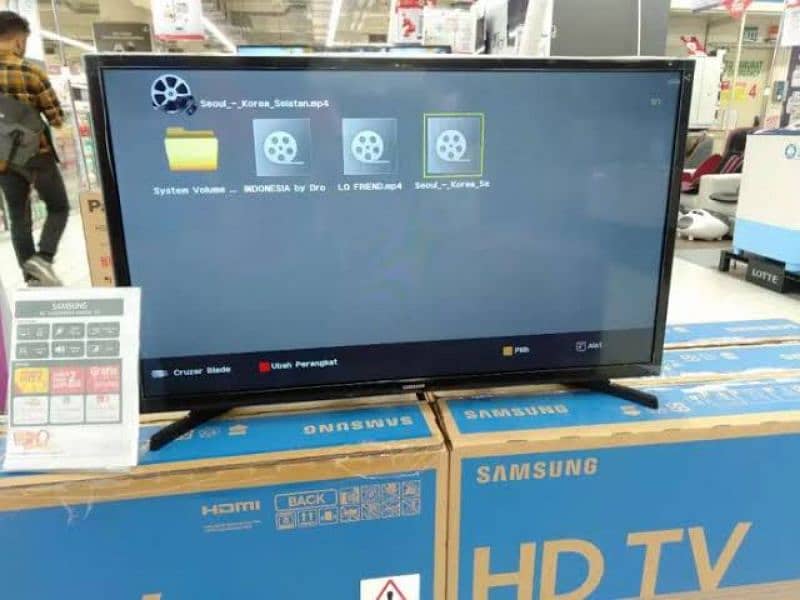 SAMSUNG LED 32,,INCH Q MODEL UHD. WOOW. HD FULL  03227191508 0