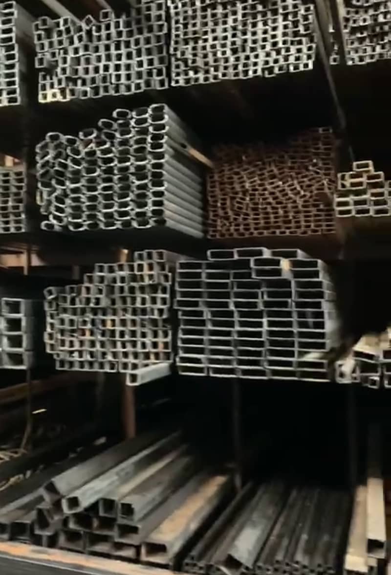 Iron & Steel Steel square pipes 1