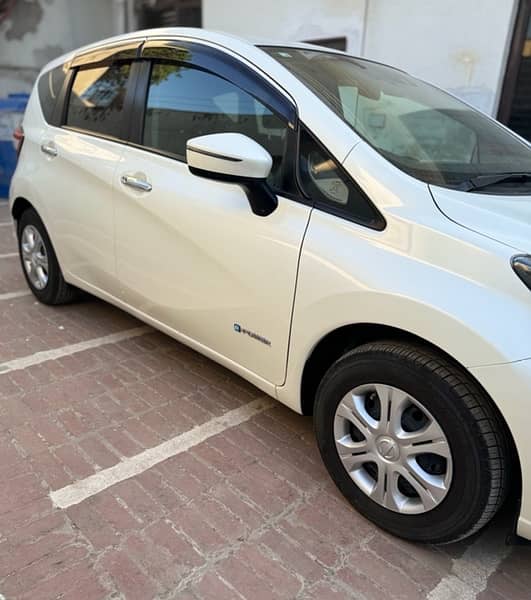 Nissan Note 4