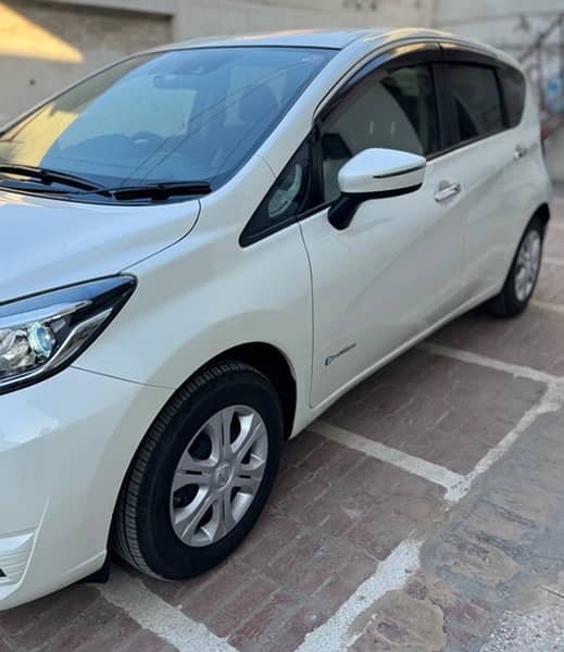 Nissan Note 5