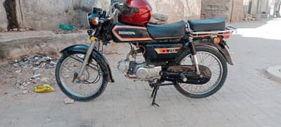 honda 1983 Modal all ok Karachi number
