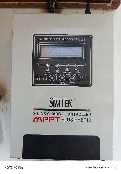 Simtek MPPT controller 70A 2