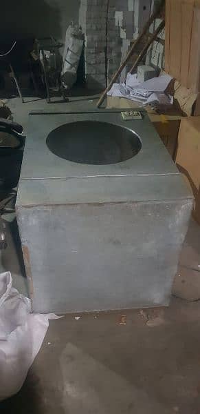 water cooler body full sze with stand 2