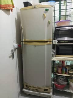 PEL fridge in woking condition 0