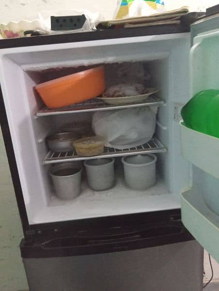 Orient fridge for sale in good condition 3