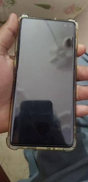 Samsung s10 plus 3