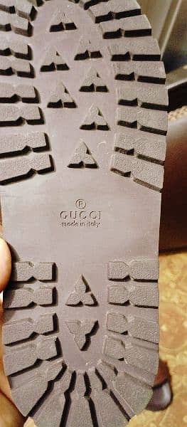 GUCCI SANDAL ( ORIGINAL) EURO 45 2