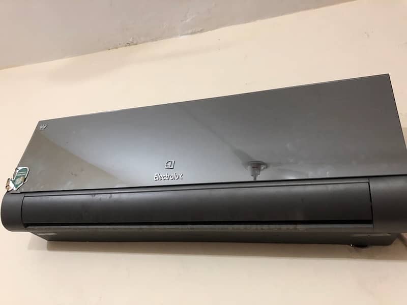 Electrolux 1.5 ton Inverter AC 1960RE 1