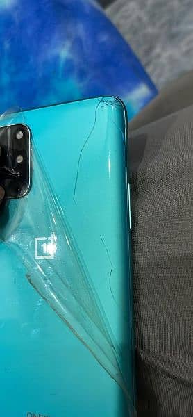 OnePlus 8t 8/128Gb (back Crack) 1