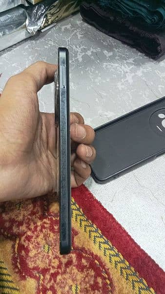 Redmi A3 4/128 4 month used 4